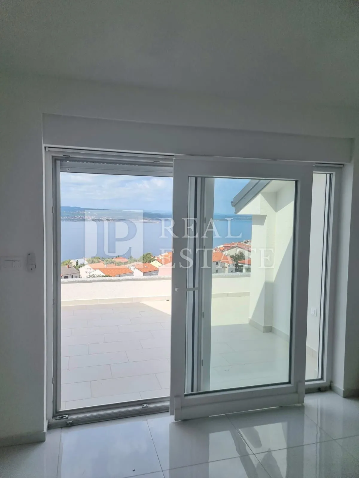 crikvenica - stan u novogradnji s pogledom na more - slika 4