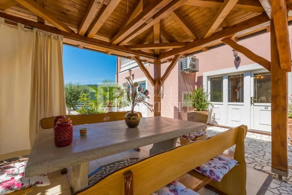 crikvenica - vila s bazenom i fantastičnim pogledom - slika 16