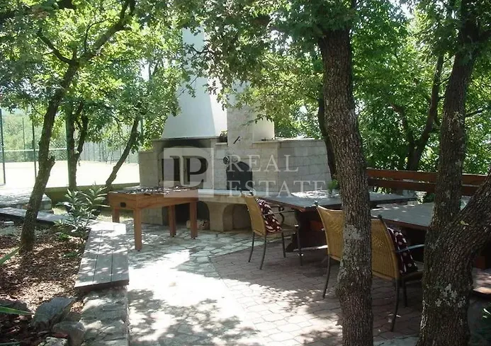 jadranovo - apartmanska vila s bazenom u prvom redu do mora - slika 29