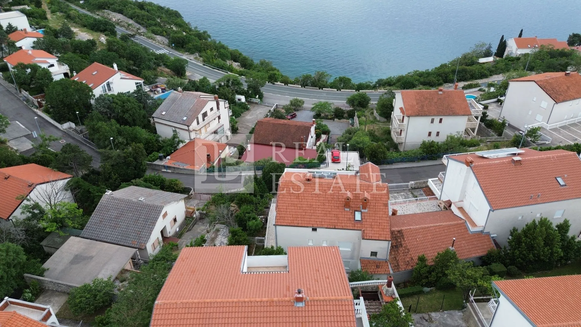 novi vinodolski - prostrana kuća 120 metara od mora - slika 5