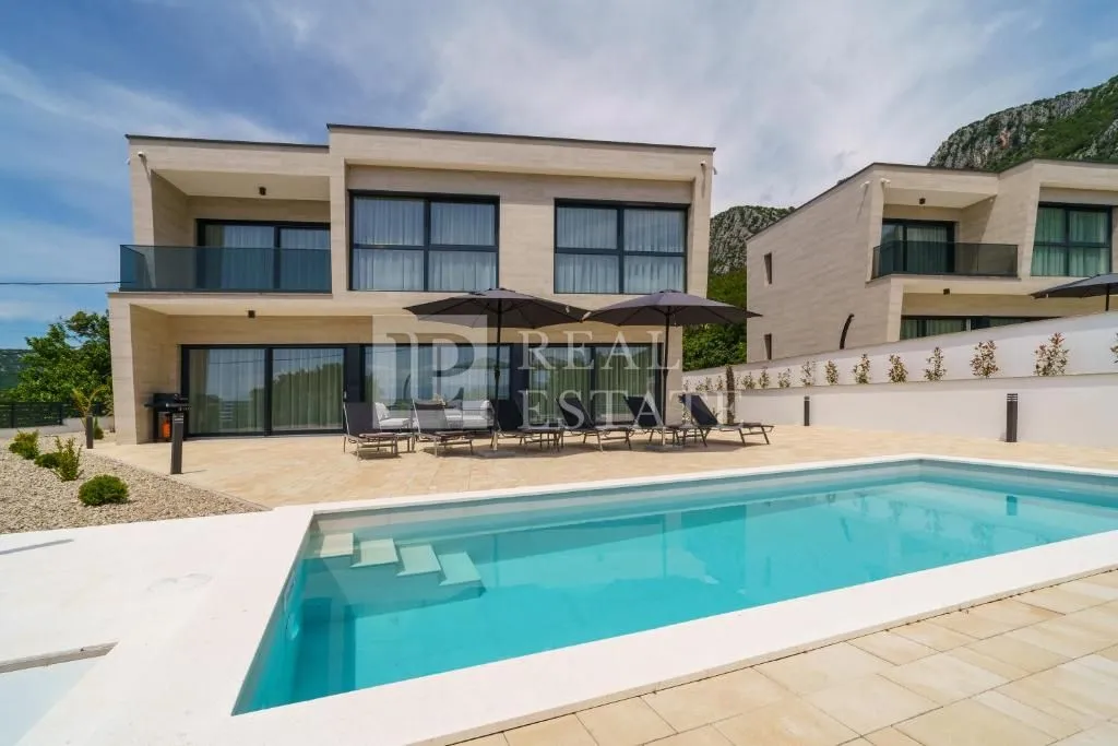 bribir - luksuzna vila s bazenom - slika 22