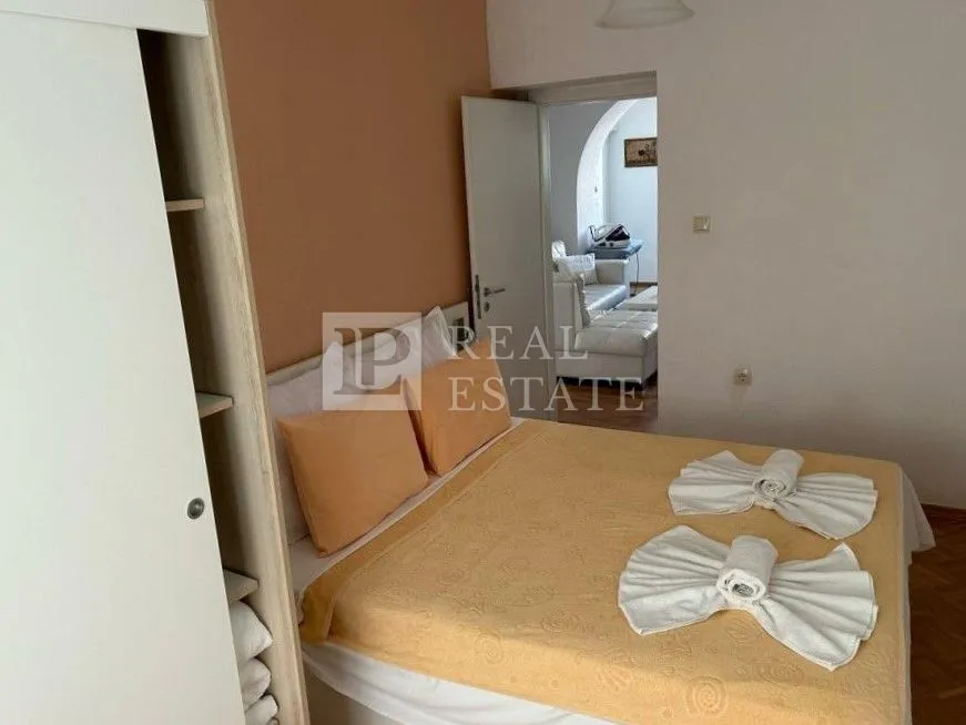 selce - apartmanska kuća u centru, 2.red do mora - slika 3