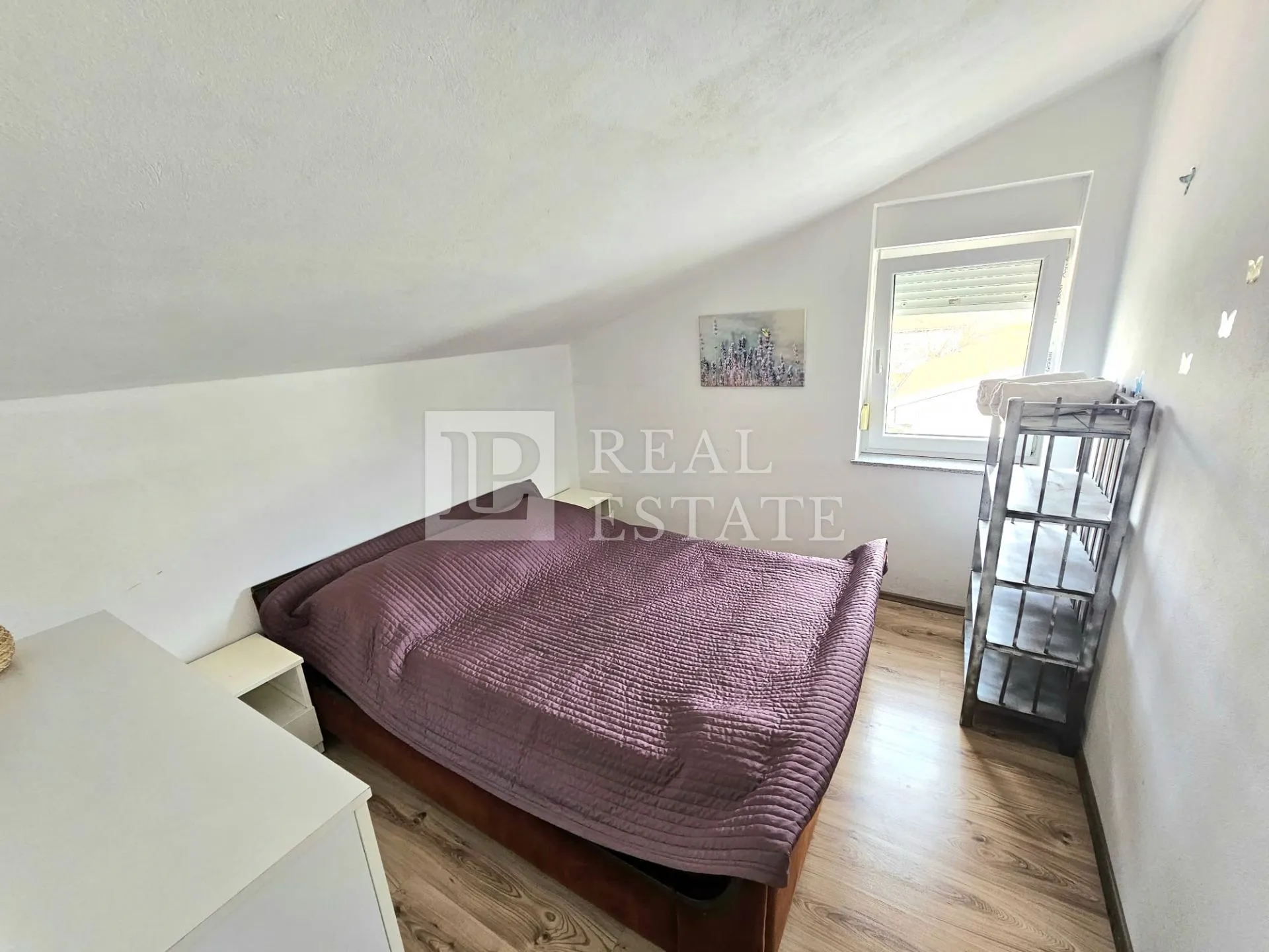 novi vinodolski - dva uređena stana površine 124 m2 - slika 6