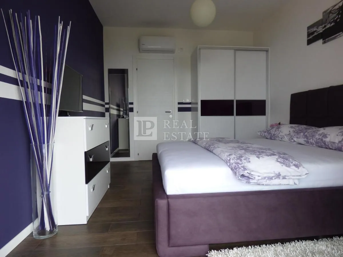 šmrika - vila s bazenom - slika 18