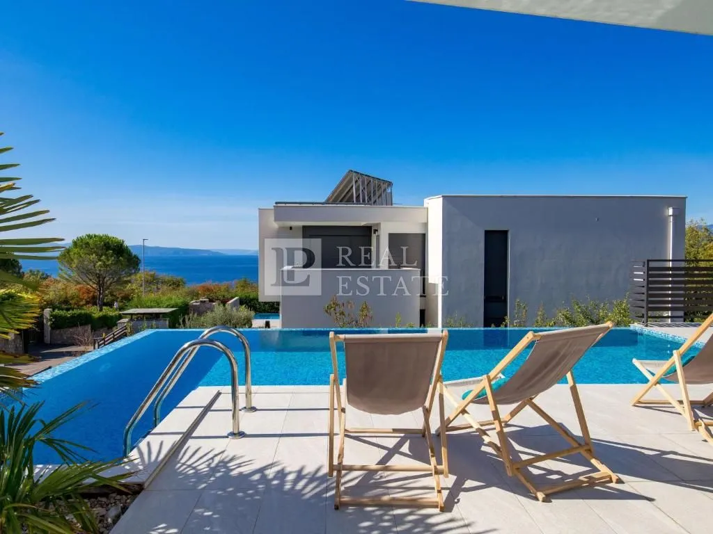 kostrena - moderna vila s bazenom - slika 4