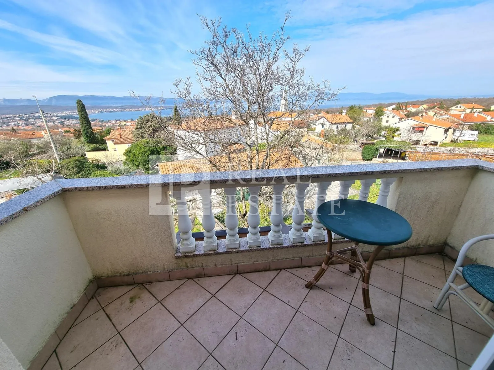 otok krk, okolica malinske - kuća u nizu - slika 13