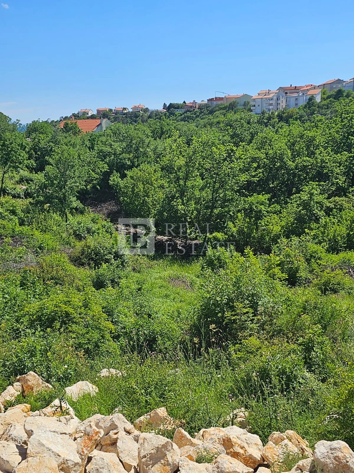 novi vinodolski - građevinsko zemljište pravilnog oblika - slika 3
