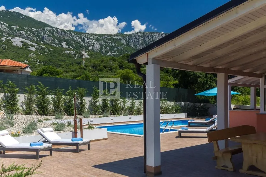 tribalj - samostojeća vila s bazenom - slika 4
