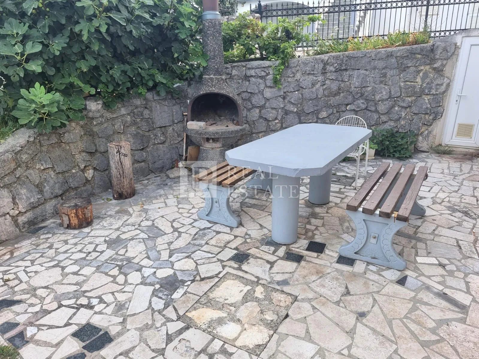 jadranovo - kuća 400 metara od plaže - slika 25