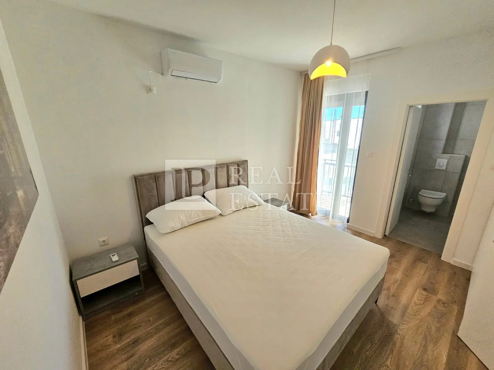 crikvenica - novogradnja s bazenom - slika 18