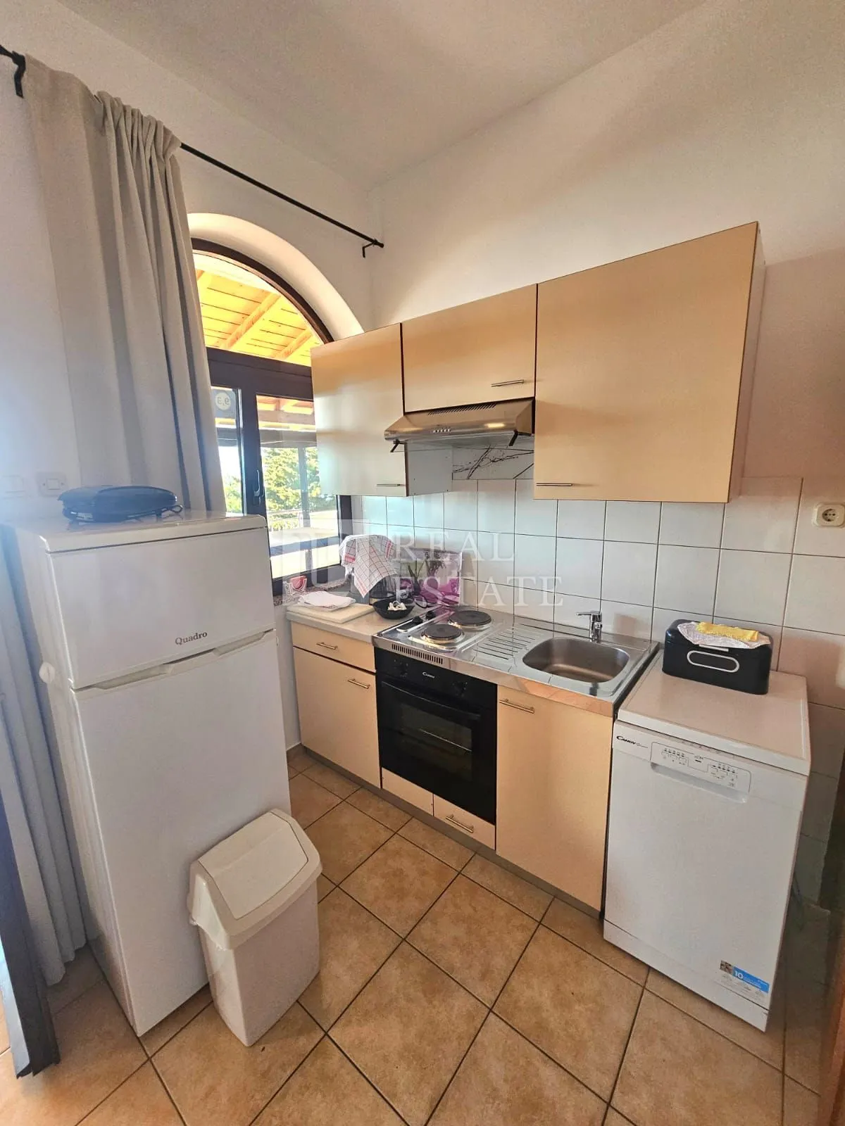 klenovica - apartmanska kuća sa zemljištem na 200 metara od mora - slika 25