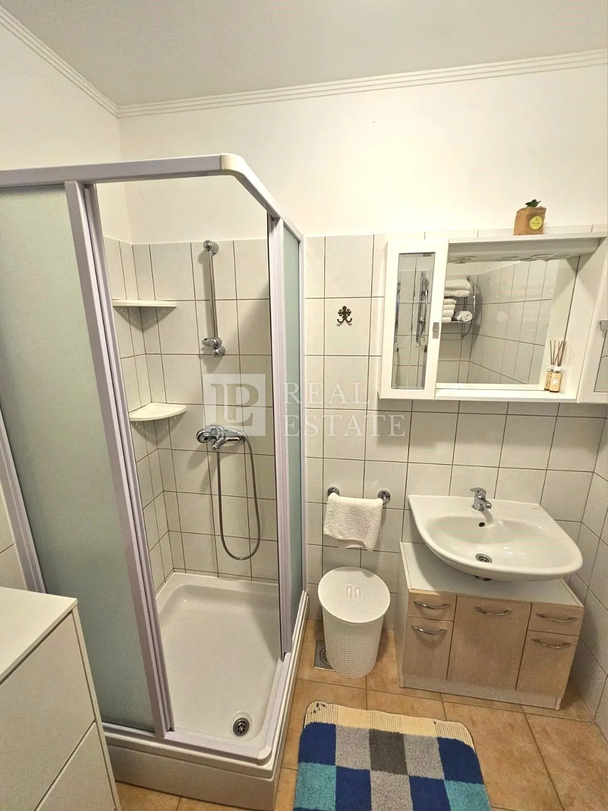 klenovica - apartmanska kuća sa zemljištem na 200 metara od mora - slika 27