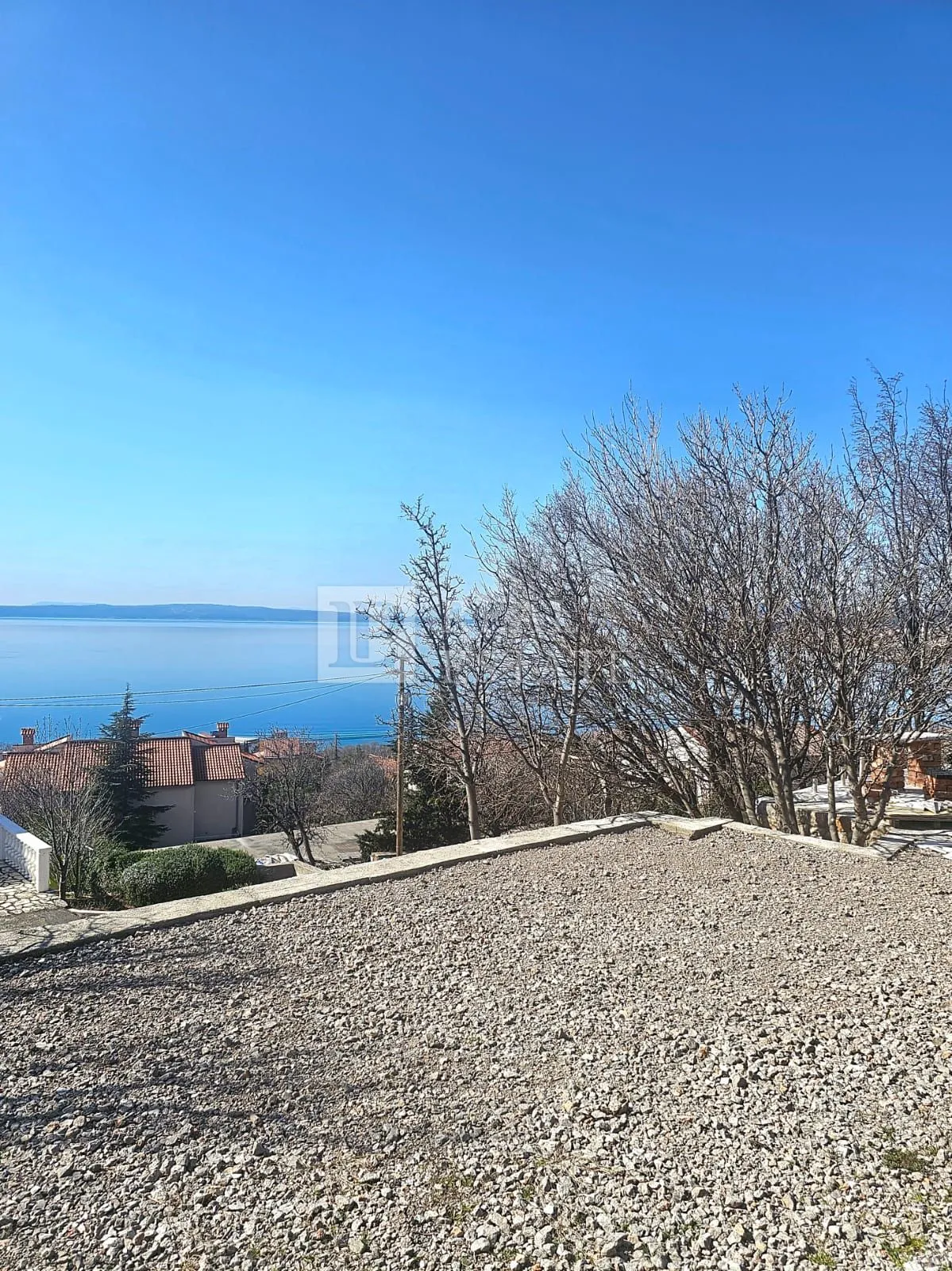 KLENOVICA - građevinsko zemljište 200 metara od plaže s otvorenim pogledom na more - Klenovica, Novi Vinodolski