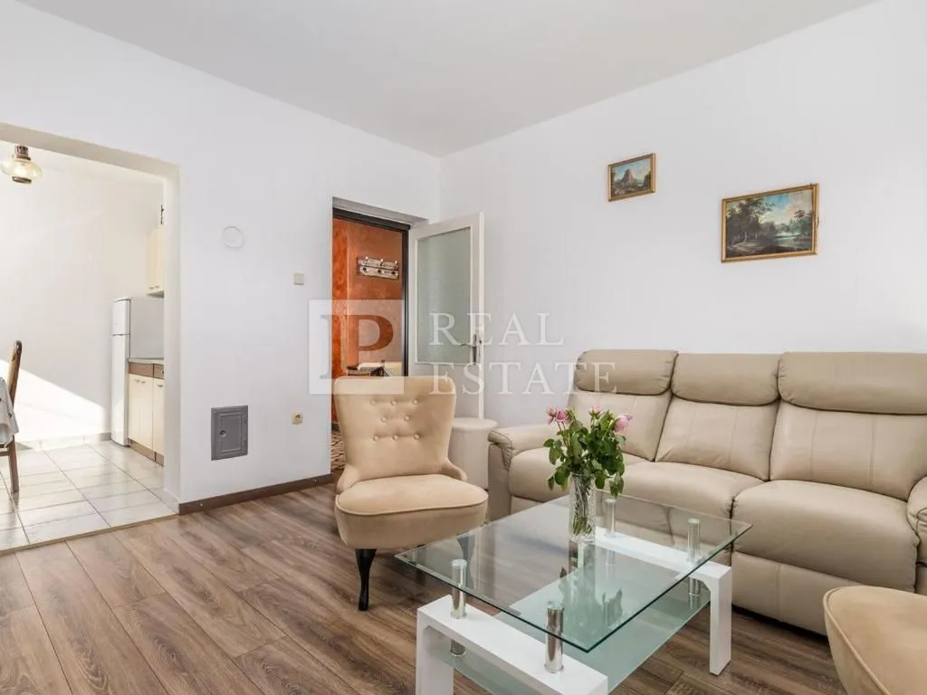 novi vinodolski - vila 100 metara od mora - slika 3