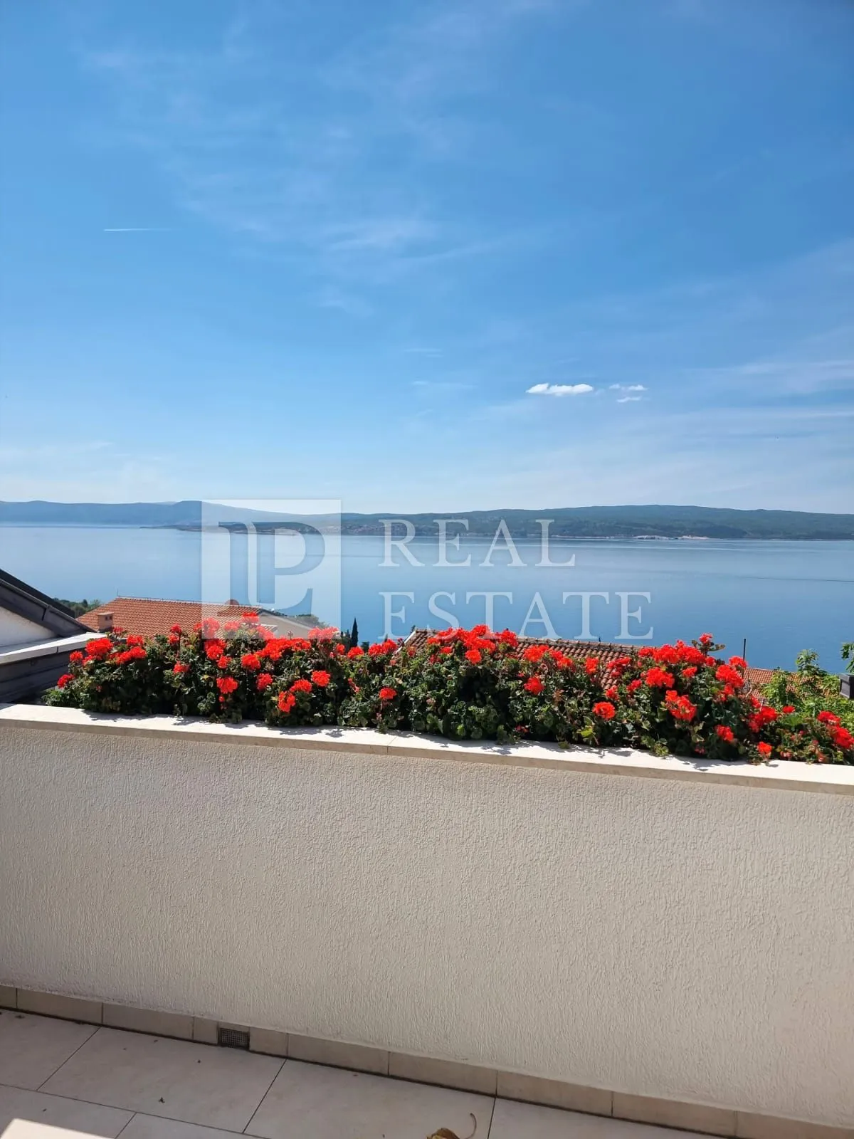 dramalj - samostojeća vila 300 metara od mora - slika 3