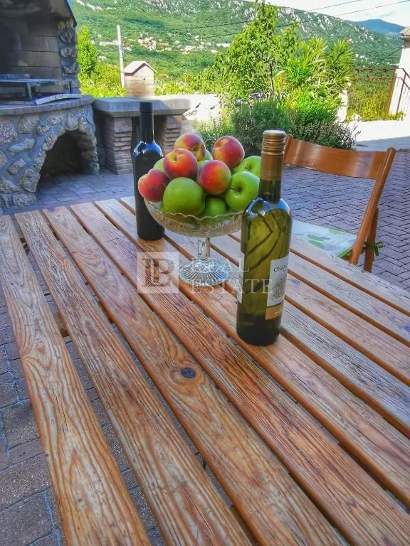 bribir – dvije povezane kuće na mirnoj lokaciji s velikom okućnicom i vrtom - slika 5