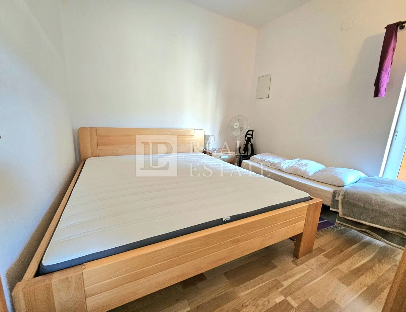 novi vinodolski - stan 2s+db s terasom - slika 6