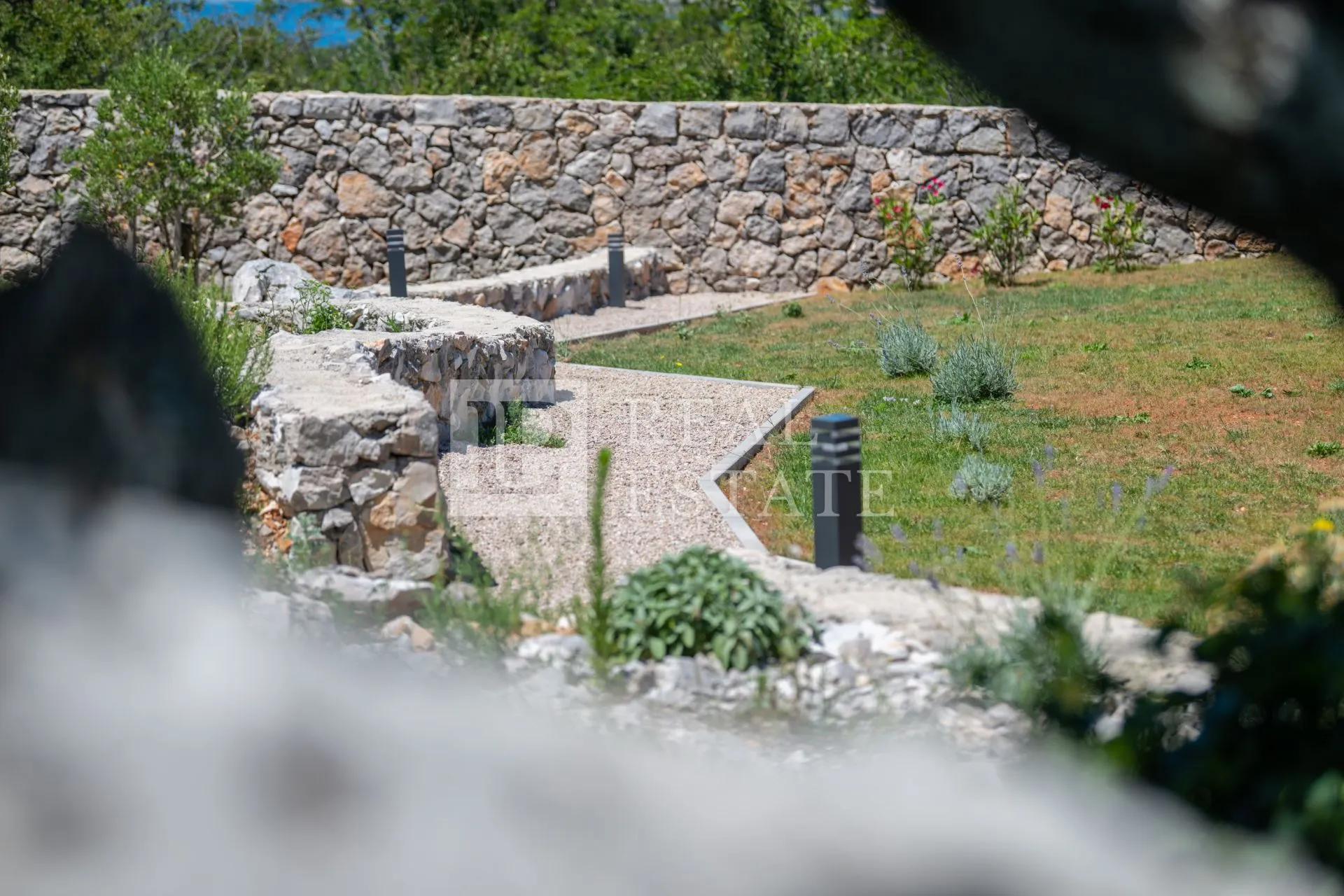 šmrika - luksuzna vila s bazenom i panoramskim pogledom na more - slika 17