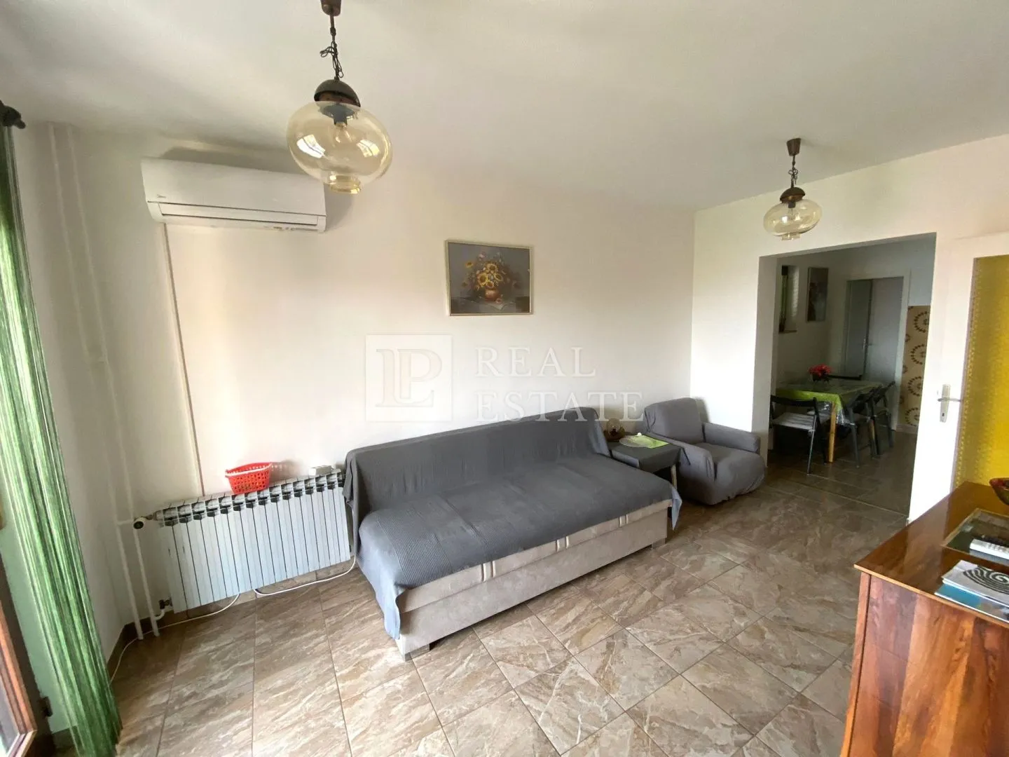 jadranovo - kuća s pet apartmana u blizini mora - slika 5