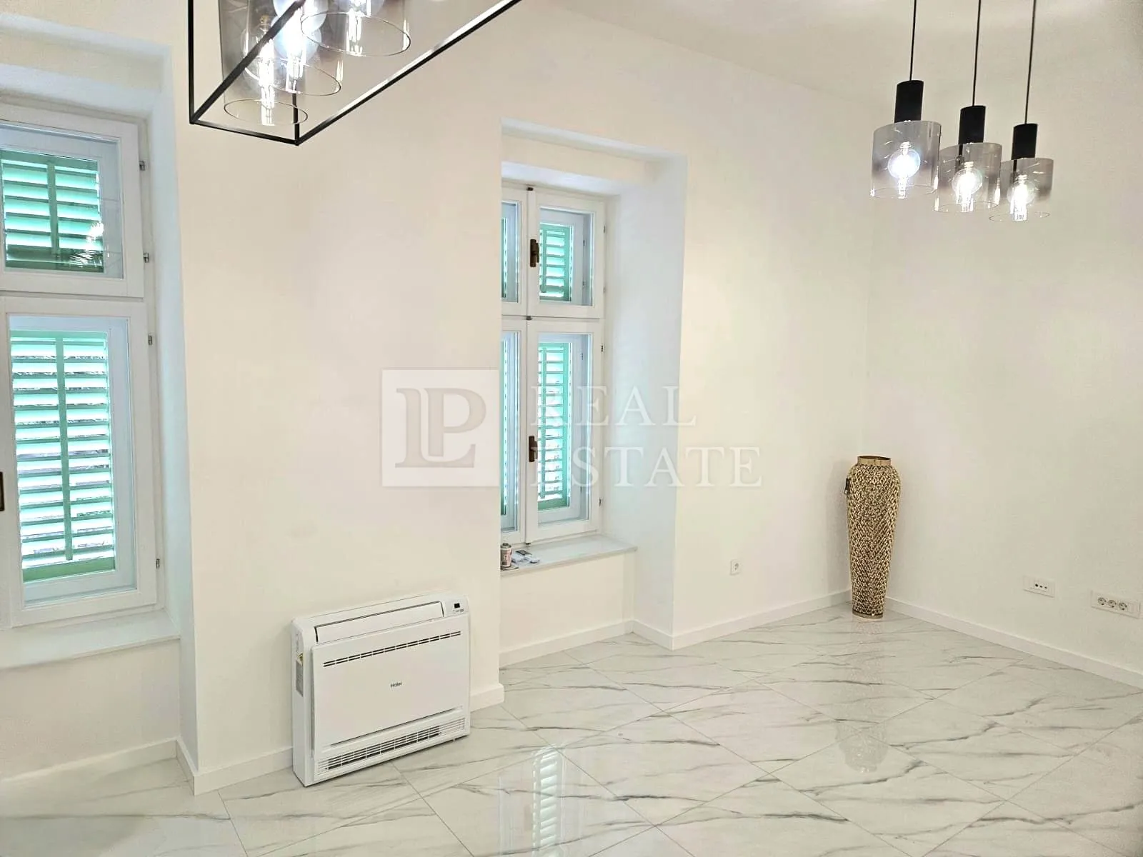crikvenica - poslovni prostor u centru grada - slika 3