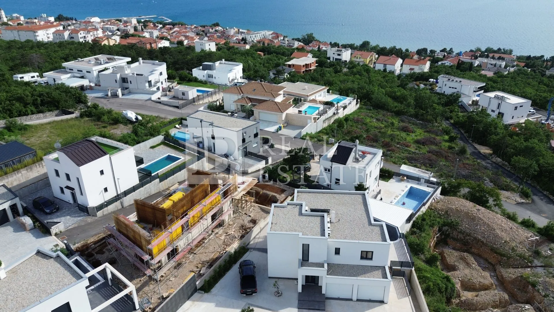 crikvenica - novogradnja s bazenom - slika 30