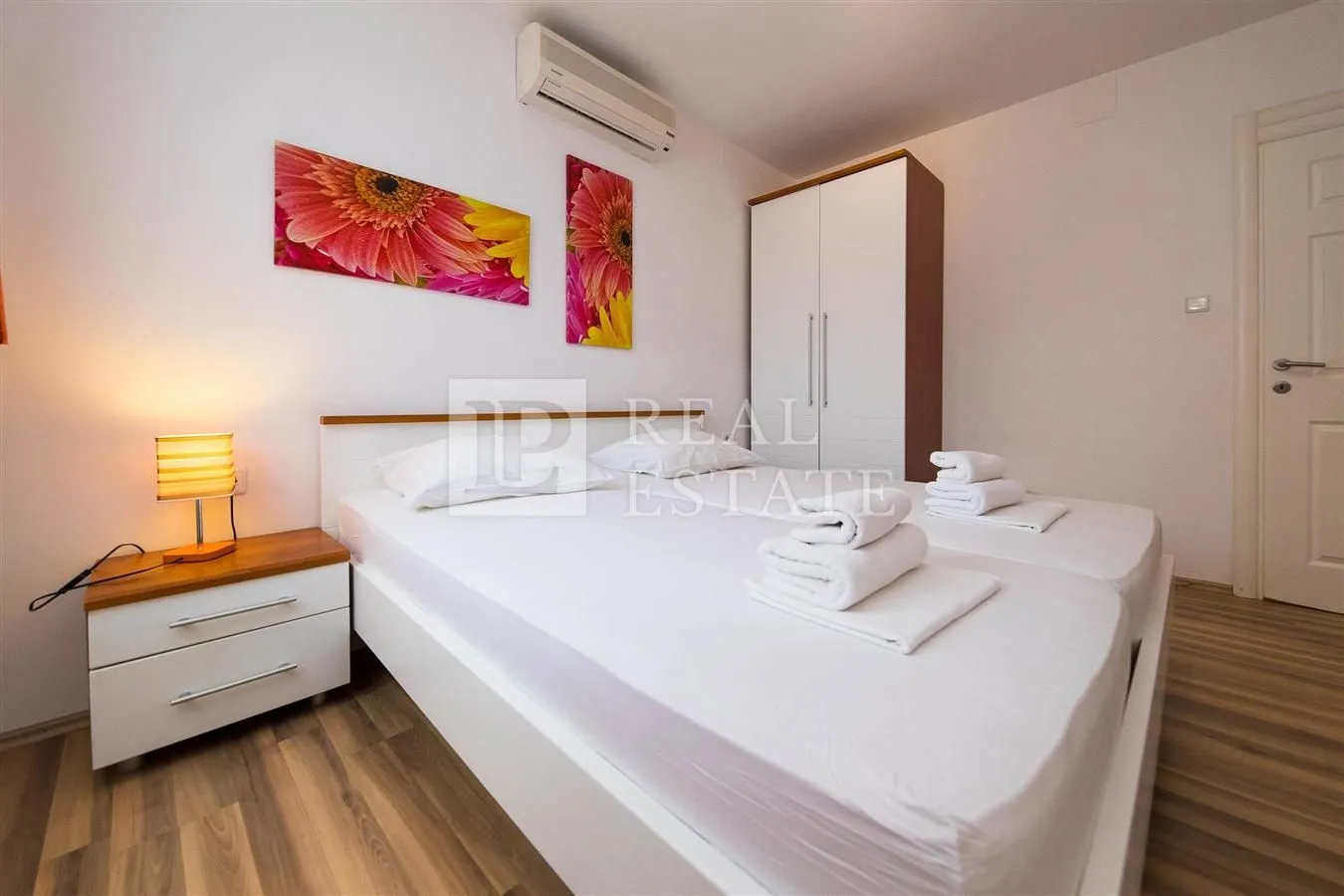 dramalj - apartmanska kuća 200m od mora - slika 27
