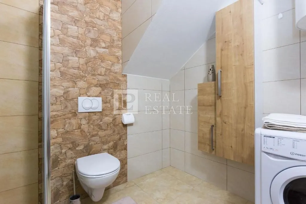 tribalj - samostojeća vila s bazenom - slika 21
