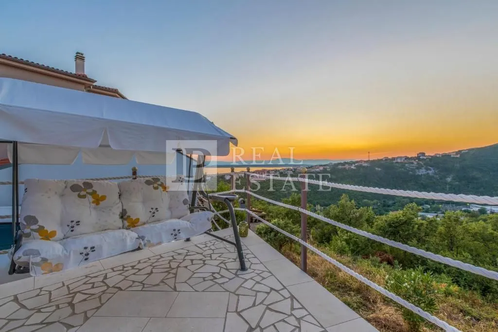 crikvenica - vila s bazenom i fantastičnim pogledom - slika 22