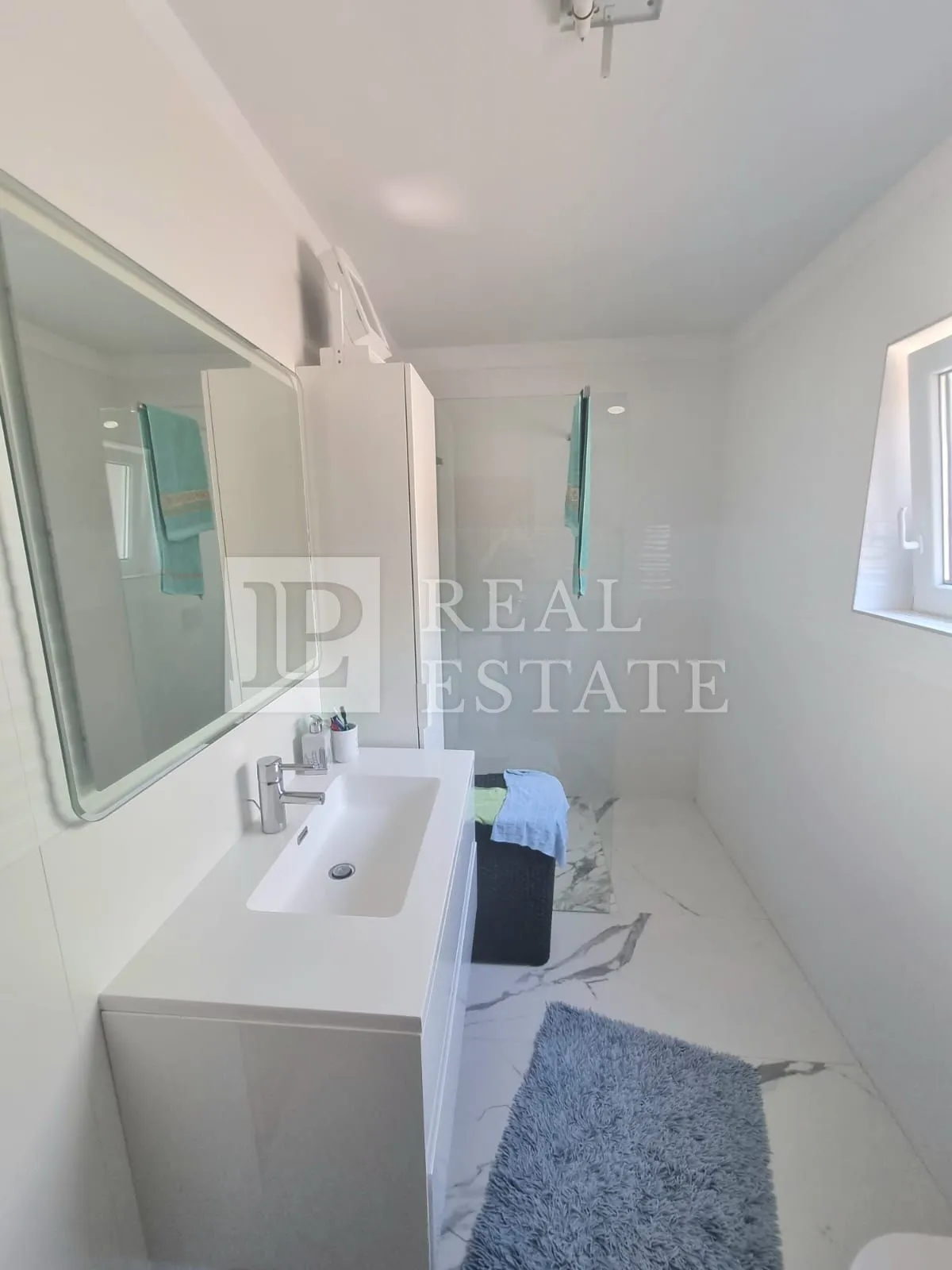 crikvenica - moderno uređen stan od 125 m2 s pogledom na more - slika 13