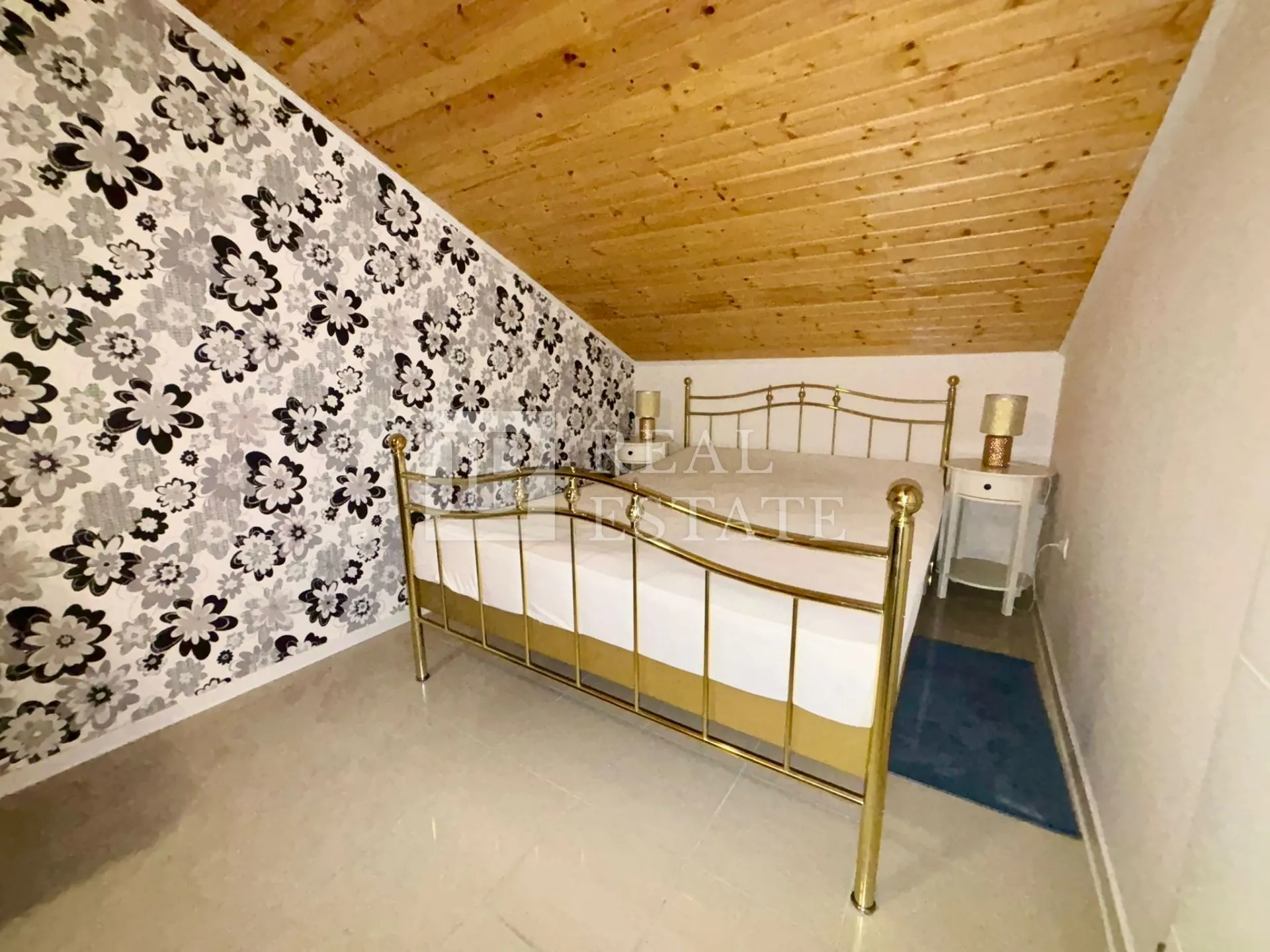novi vinodolski – dvoetažni stan s panoramskim pogledom na more - slika 24