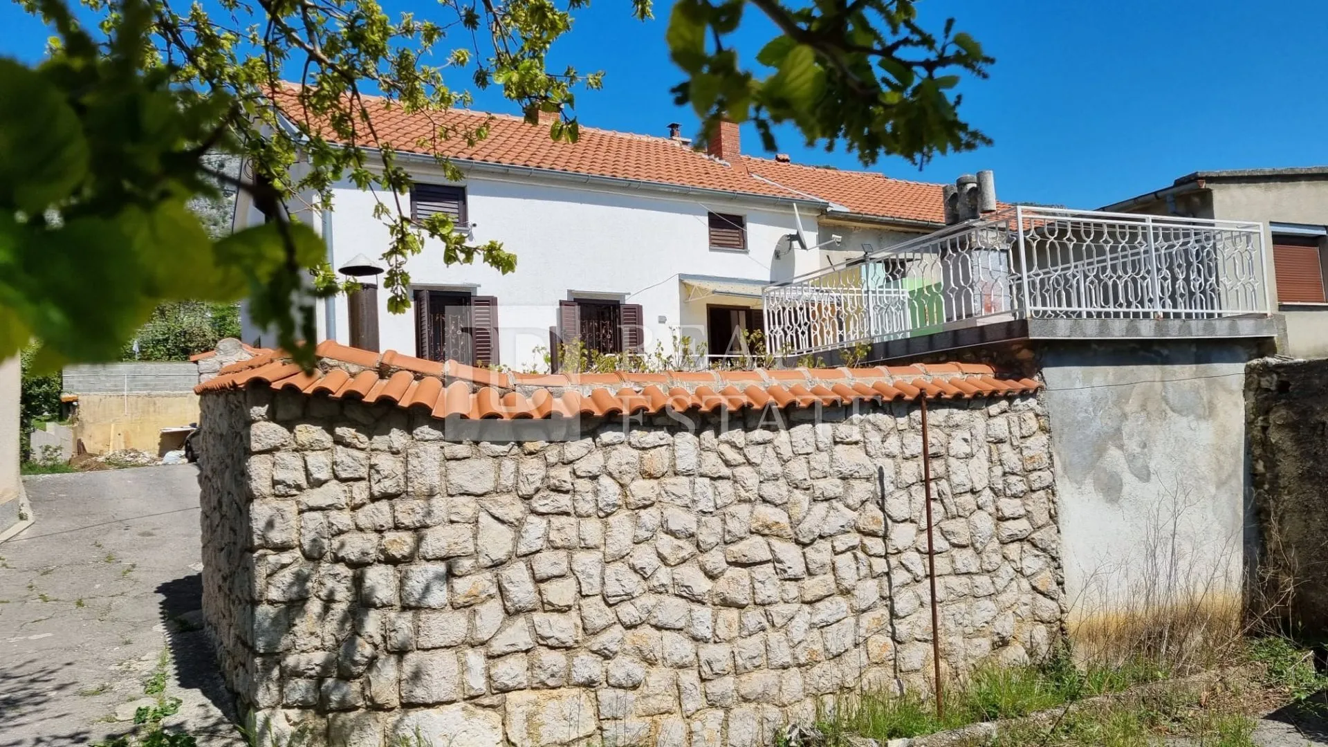 BRIBIR - kuća s dvorištem - Bribir, Vinodolska općina
