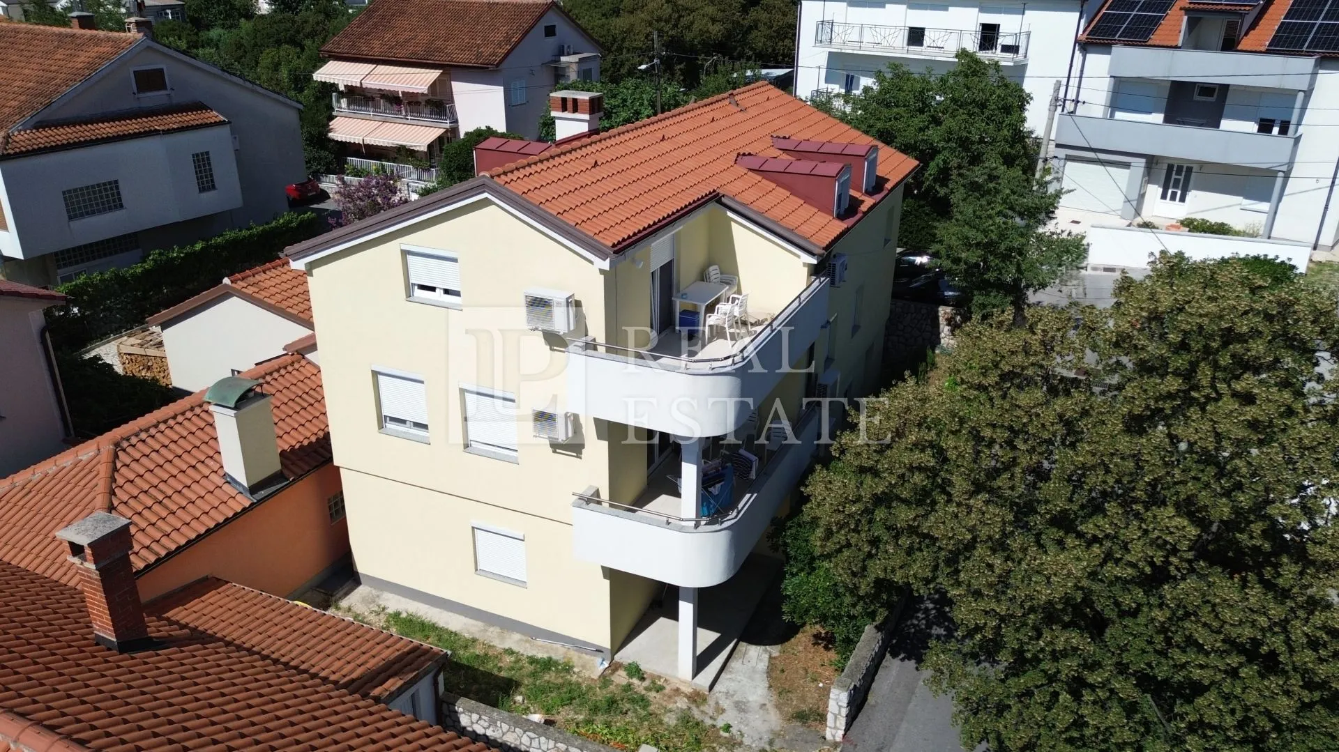 kraljevica - ekskluzivna prodaja - prostrana kuća sa 4 stana na 200 metara od mora i centra - slika 6
