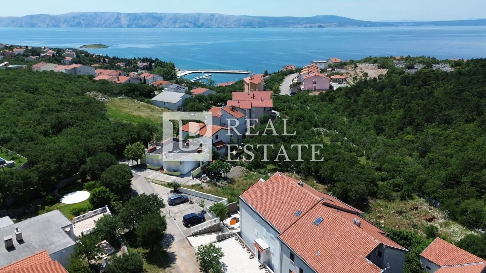 KLENOVICA - apartman s vlastitim parkingom 300m od mora - Klenovica, Novi Vinodolski