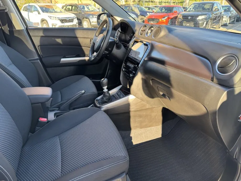 suzuki vitara 1,4 gl+ hybrid gratis registracija + ao - slika 8