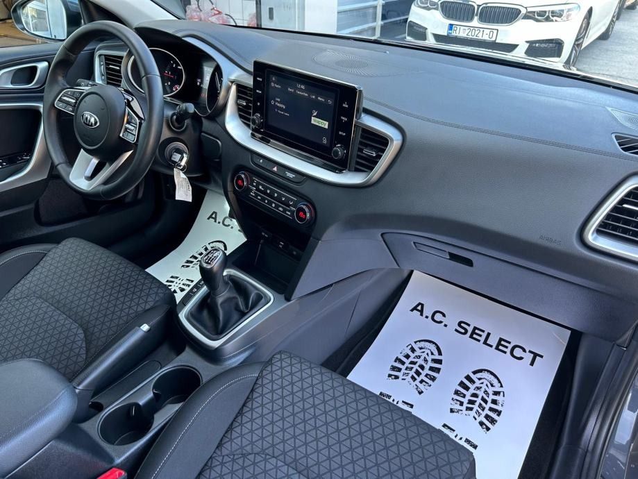 kia ceed 1.6 crdi - 2021 - 39.000km - 1. vlasnik - reg 1 god ! - slika 11
