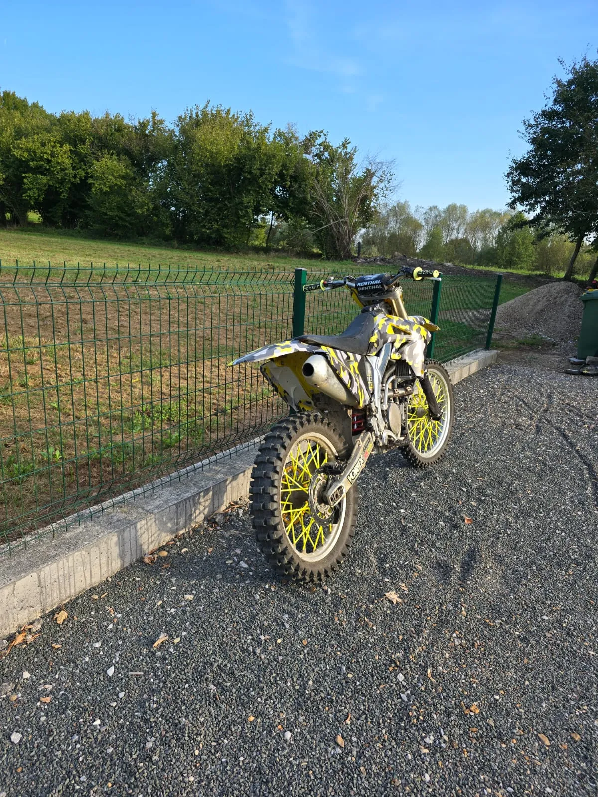 suzuki rmz 250 - slika 3