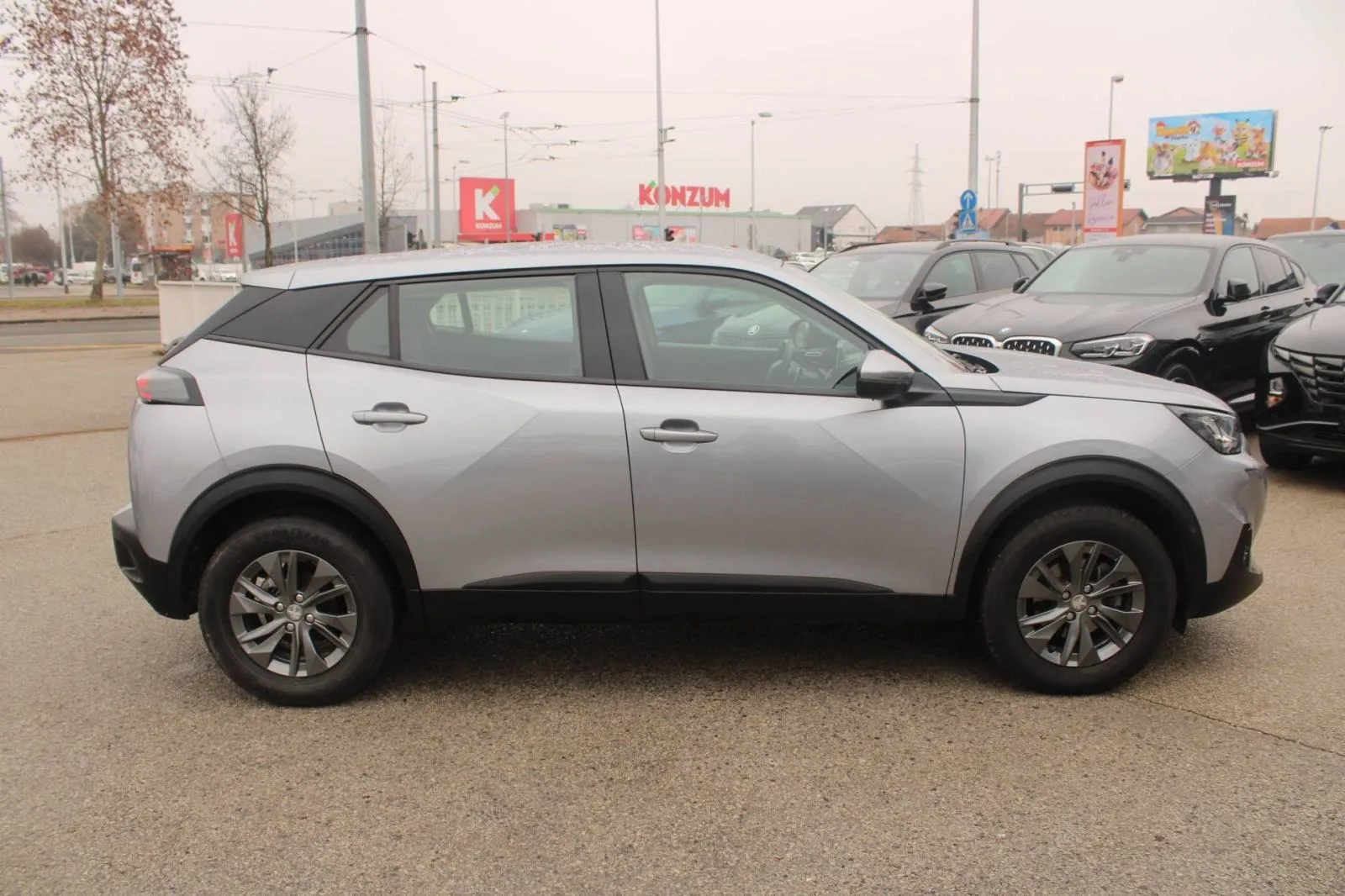 peugeot 2008 1.2 puretech automatik - slika 4