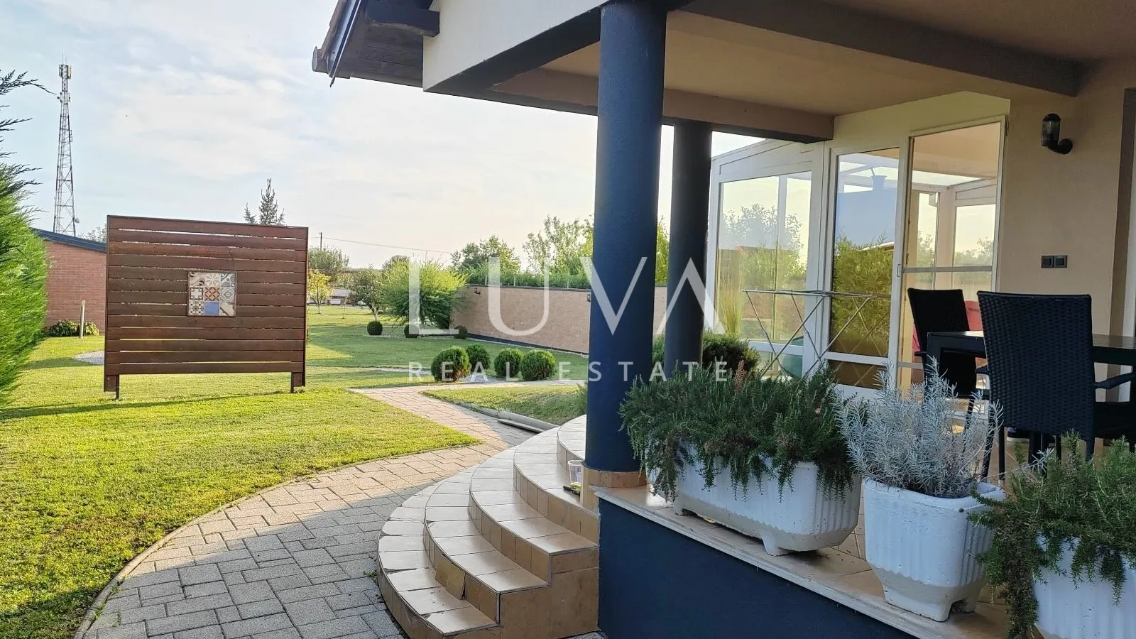 osijek, josipovac, obiteljska vila 300m2 s velikom okućnicom, na prodaju - slika 3