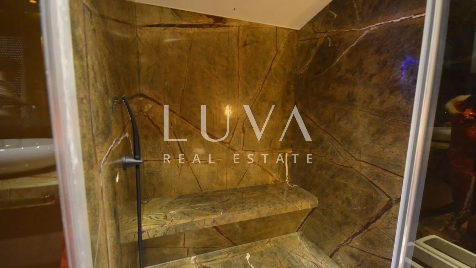 zagreb, radnička cesta, luksuzan penthouse 368m2 neto na prodaju - slika 45