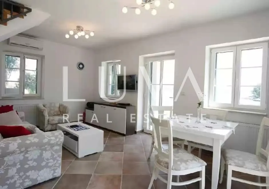 hvar, stari grad, kamena kuća uz more na prodaju - slika 5