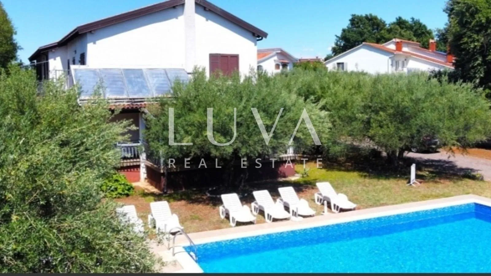 poreč, kukci, kuća 330 m2 s bazenom na prodaju - slika 2