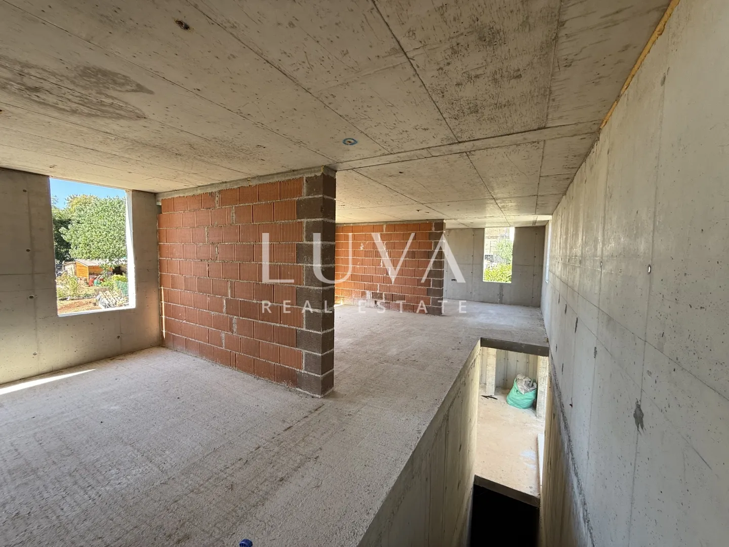 istra, poreč, moderna kuća s bazenom i kino salom, 398,10 m² nkp - slika 16