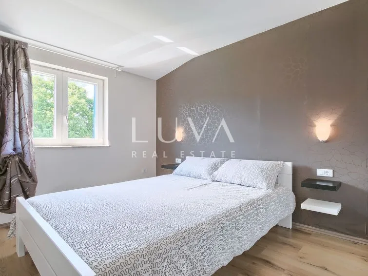 labin okolica, luksuzna kuća s bazenom na prodaju - slika 35