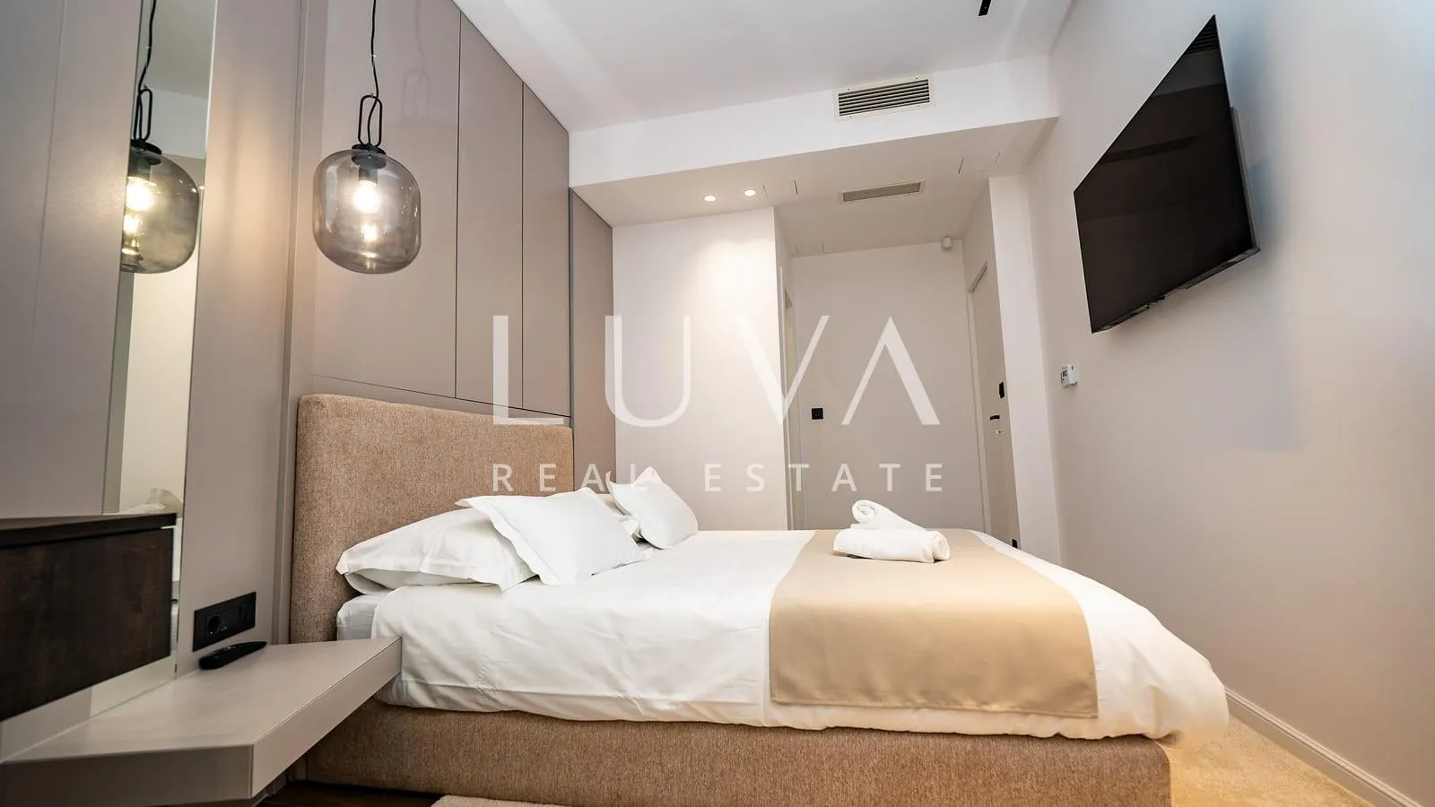 trogir, luksuzna vila s bazenom i pogledom na more na prodaju - slika 29