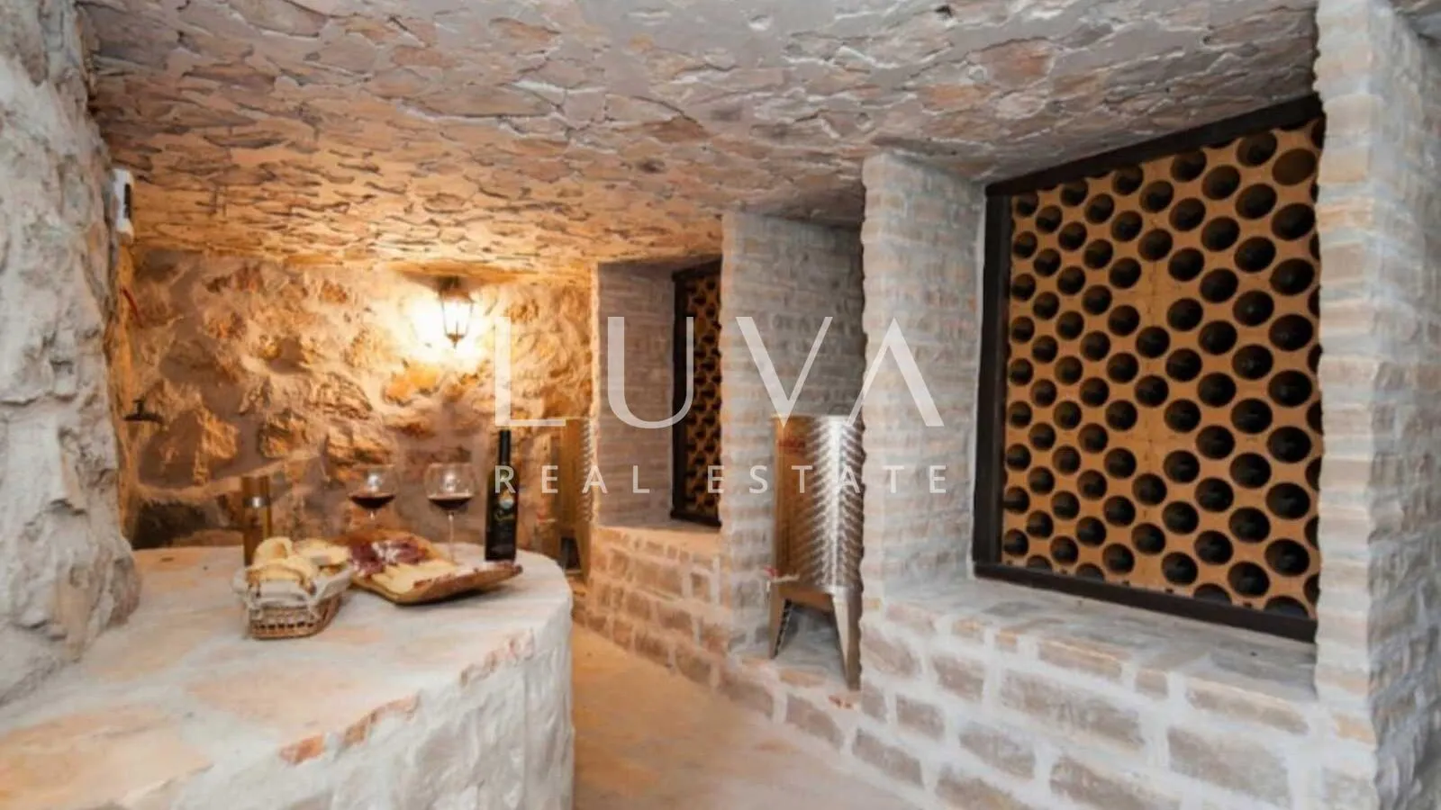 brač, milna, luksuzna kuća na posjedu od 10.000 m2 na prodaju - slika 16