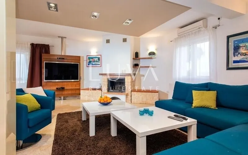 hvar, brusje, luksuzna vila s bazenom i pogledom na more na prodaju - slika 13