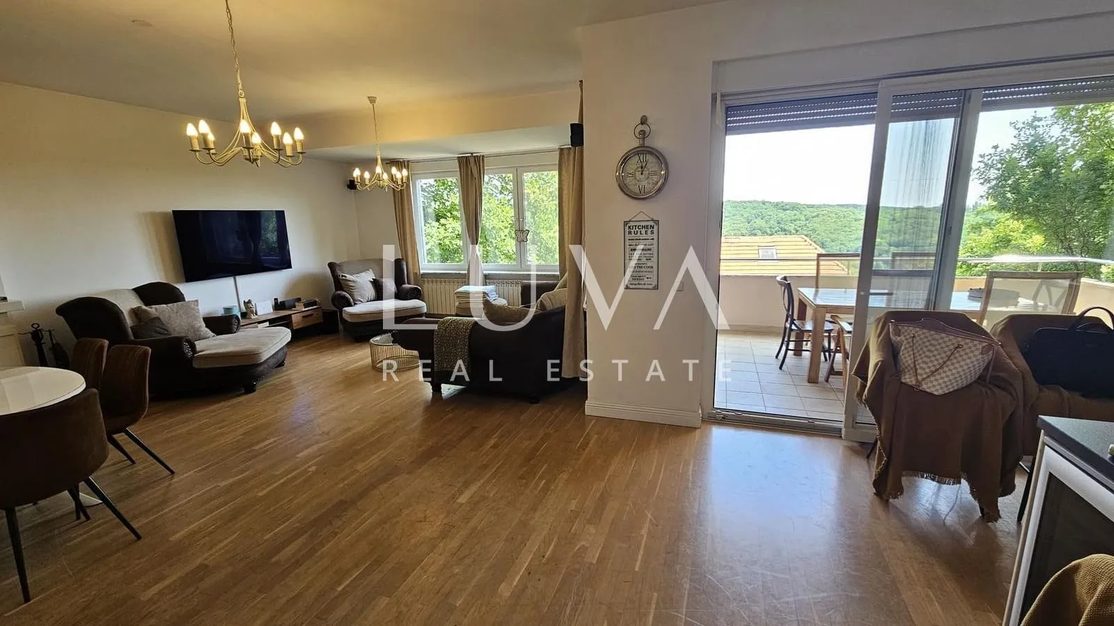 zagreb, gornje prekrižje, luksuzan 4s stan s vrtom i garažom, 230m2 - slika 2