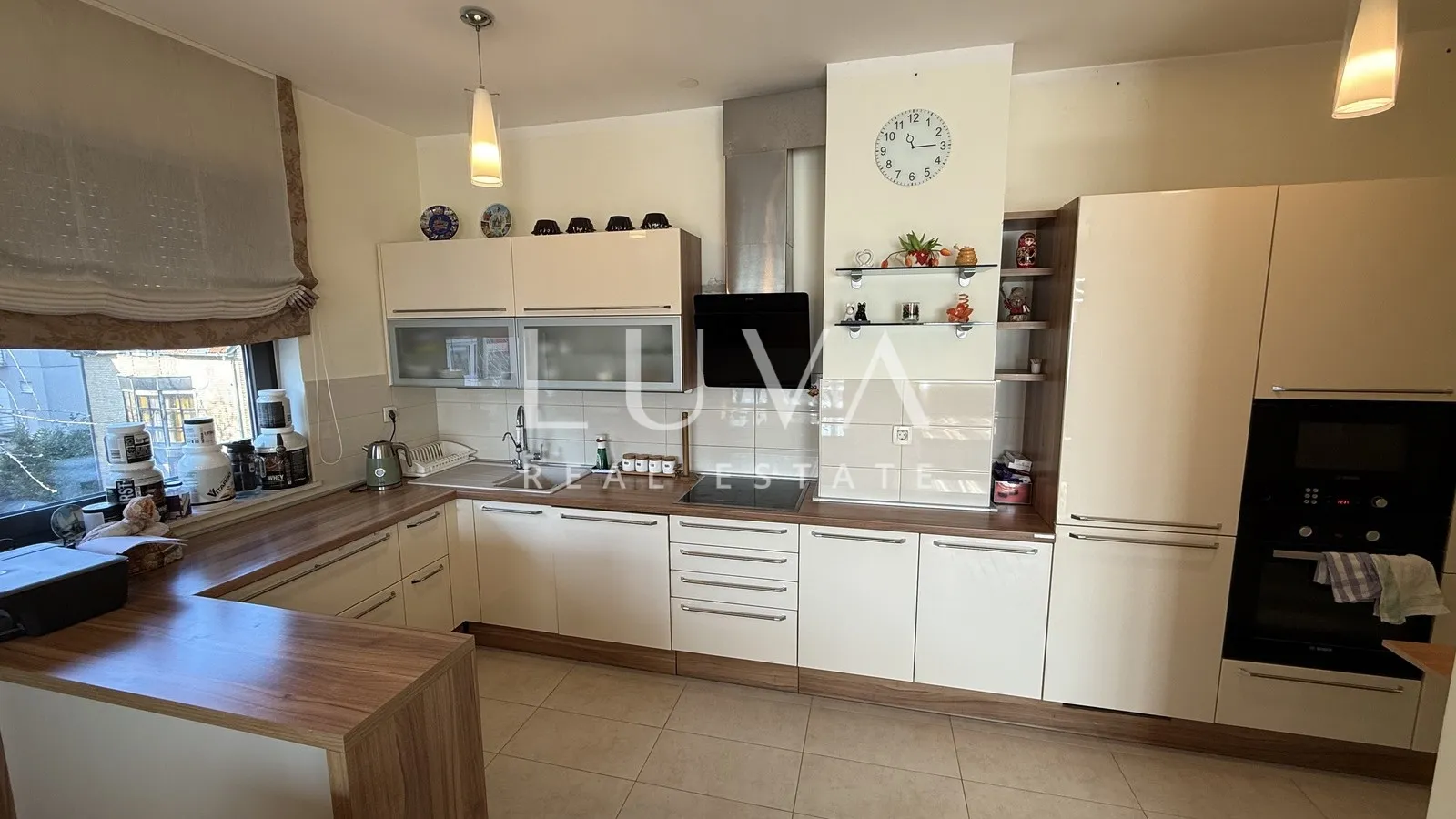 zagreb, petrova, prostrani 4s stan s 2 gpm, 120 m² - slika 6