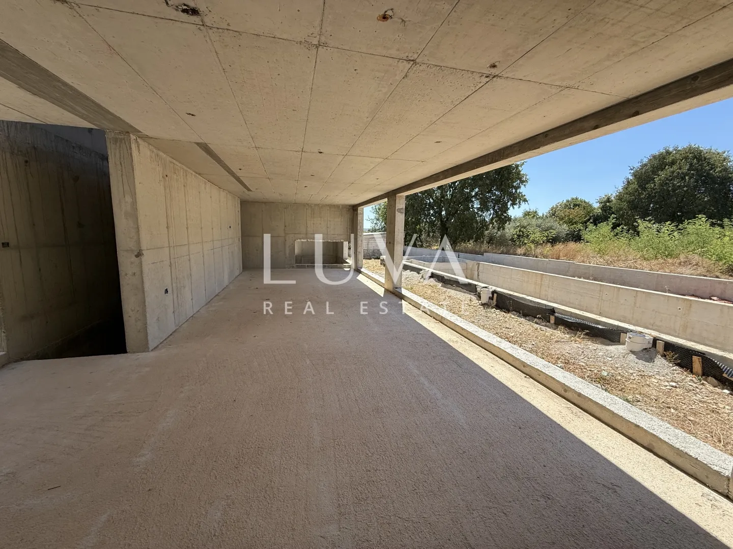 istra, poreč, moderna kuća s bazenom i kino salom, 398,10 m² nkp - slika 8