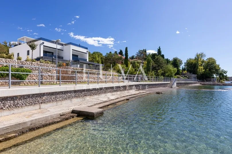 krk, omišalj, luksuzni apartman s krovnom terasom uz more, na prodaju - slika 4